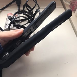 NuMe Hair Straightener